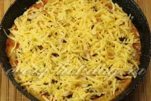Піца з куркою, грибами і сиром рецепт (сир) Піца з куркою, грибами і сиром рецепт