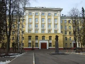Пирогова-1, нижня першотравнева вулиця, 70 (лікарня) Пирогова-1, нижня першотравнева вулиця, 70