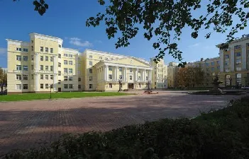 Пирогова-1, нижня першотравнева вулиця, 70 (лікарня) Пирогова-1, нижня першотравнева вулиця, 70