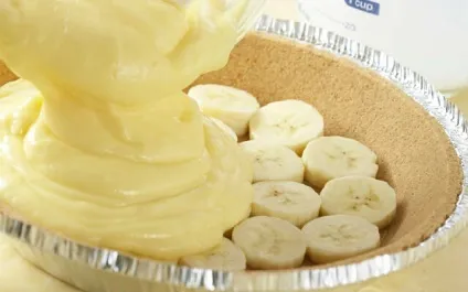 Пиріг з бананами - простий рецепт (Банани Яйця курячі) Пиріг з бананами - простий рецепт