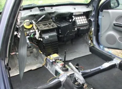 Повна шумоізоляція автомобіля kia rio своїми руками - все про автомобілях кіа, kia (після) Повна шумоізоляція автомобіля kia rio своїми руками - все про автомобілях кіа, kia