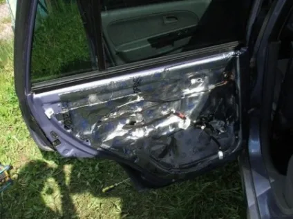 Повна шумоізоляція автомобіля kia rio своїми руками - все про автомобілях кіа, kia (панелі) Повна шумоізоляція автомобіля kia rio своїми руками - все про автомобілях кіа, kia