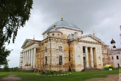 За товариський області