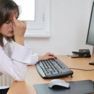 Подразнення очей що робити, ніж лікувати, допомога при почервонінні очей від комп'ютера (роздратування) Подразнення очей що робити, ніж лікувати, допомога при почервонінні очей від комп'ютера