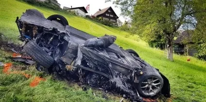 Річард Хаммонд потрапив в серйозну аварію в швейцарії на зйомках 2 сезону шоу the grand tour (сьогодні) Річард Хаммонд потрапив в серйозну аварію в швейцарії на зйомках 2 сезону шоу the grand tour