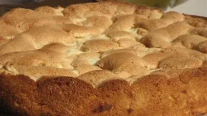Рецепт шарлотки з яблуками простий і смачний в духовці з фото крок за кроком (фото) Рецепт шарлотки з яблуками простий і смачний в духовці з фото крок за кроком