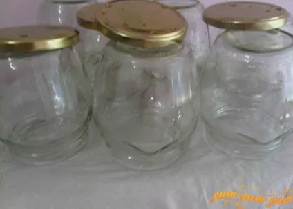 Рецепт консервування маринованих помідорів чері заготовка на зиму (маринованих) Рецепт консервування маринованих помідорів чері заготовка на зиму