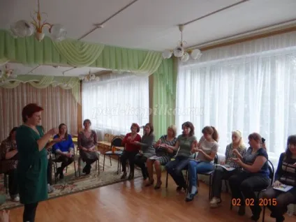 Батьківська вітальня в дитячому садку (дитячому) Батьківська вітальня в дитячому садку
