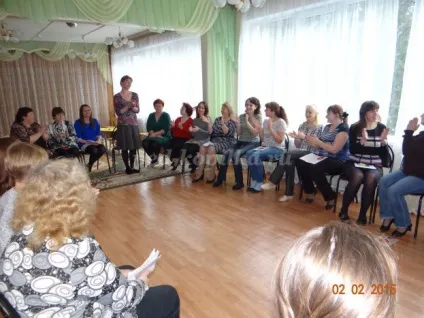 Батьківська вітальня в дитячому садку (дитячого садка сім'ї) Батьківська вітальня в дитячому садку