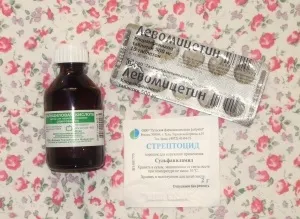 Саліциловий спирт від прищів на обличчі інструкція із застосування (особі) Саліциловий спирт від прищів на обличчі інструкція із застосування