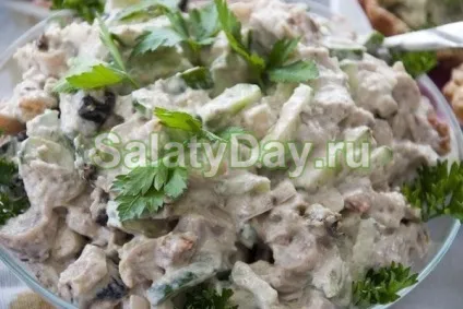 Салат з чорносливом і грецькими горіхами - своєрідний смак рецепт з фото і відео (своєрідний) Салат з чорносливом і грецькими горіхами - своєрідний смак рецепт з фото і відео