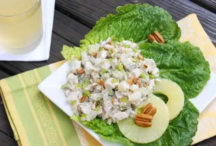 Салат з ананасом два смачних рецепта з куркою та креветками, ekskyl (куркою) Салат з ананасом два смачних рецепта з куркою та креветками, ekskyl