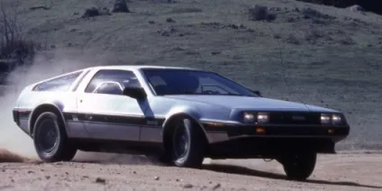 Тисяча дев'ятсот вісімдесят дві Delorean dmc-12 вінтажний тест-драйв (модель) Тисяча дев'ятсот вісімдесят дві Delorean dmc-12 вінтажний тест-драйв