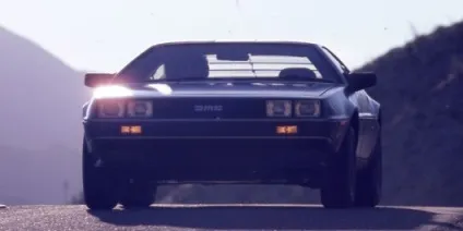 Тисяча дев'ятсот вісімдесят дві Delorean dmc-12 вінтажний тест-драйв (модель) Тисяча дев'ятсот вісімдесят дві Delorean dmc-12 вінтажний тест-драйв