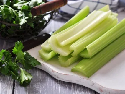 14 Продуктів, які можна їсти в будь-якій кількості і не боятися поправитися (бета-каротину корисного очей) 14 Продуктів, які можна їсти в будь-якій кількості і не боятися поправитися