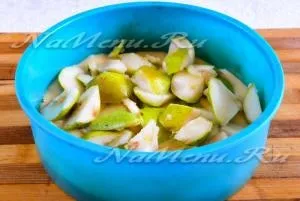 Шарлотка з грушами, рецепт з фото крок за кроком в духовці (груші) Шарлотка з грушами, рецепт з фото крок за кроком в духовці
