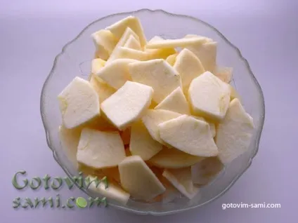 Шарлотка з яблуками
