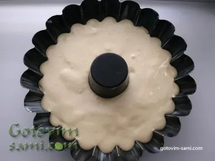 Шарлотка з яблуками