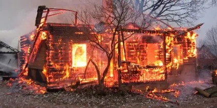 Сонник згорілий будинок до чого сниться згорілий будинок уві сні (чого сниться згорілий) Сонник згорілий будинок до чого сниться згорілий будинок уві сні