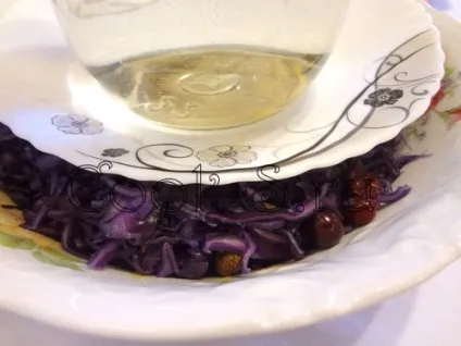 Солона червона капуста - покроковий рецепт з фото, закуски (приготування солоної червоної капусти) Солона червона капуста - покроковий рецепт з фото, закуски