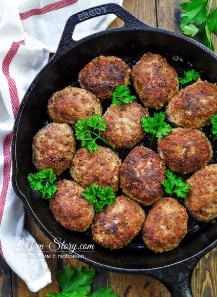 Соковиті котлети зі змішаного фаршу - рецепт з покроковими фото (змішаного) Соковиті котлети зі змішаного фаршу - рецепт з покроковими фото