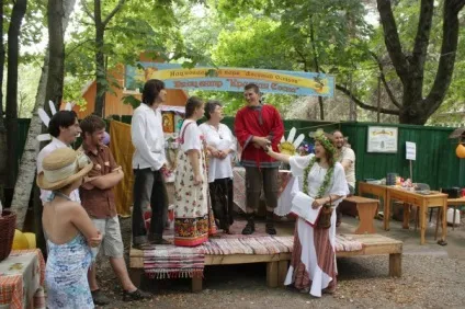 Сучасний сценарій сватання, сценарії, конкурси та поздоровлення (Було хожено лажено) Сучасний сценарій сватання, сценарії, конкурси та поздоровлення