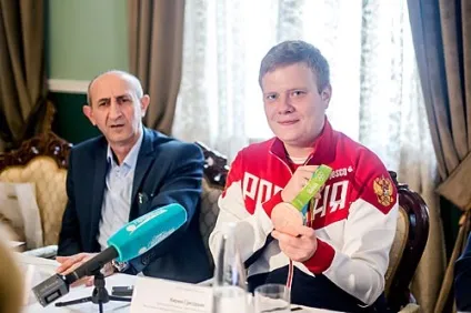 Справитися з - головою