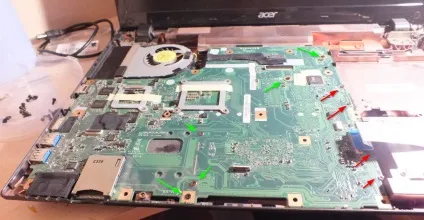 Acer v3-772g - чистка, заміна термопасти (розбирання) Acer v3-772g - чистка, заміна термопасти
