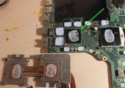 Acer v3-772g - чистка, заміна термопасти (чистка) Acer v3-772g - чистка, заміна термопасти