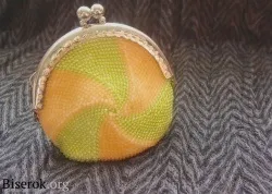 Сумочки з бісеру