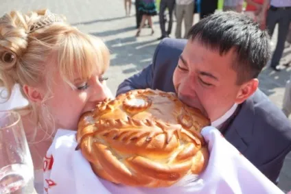 Весільний коровай своїми руками