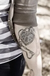 Тату замки і ключі (фото, ескізи, значення), tattoofotos (тату) Тату замки і ключі (фото, ескізи, значення), tattoofotos