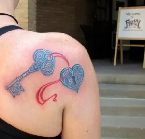 Тату замки і ключі (фото, ескізи, значення), tattoofotos (тату) Тату замки і ключі (фото, ескізи, значення), tattoofotos