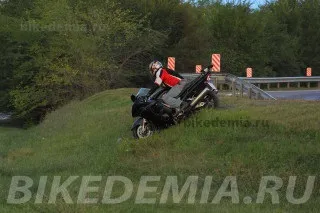 Тест мотоцикла honda cbr1100xx superblackbird, байкадемія (superblackbird) Тест мотоцикла honda cbr1100xx superblackbird, байкадемія