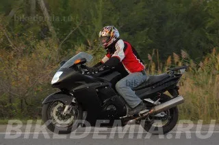 Тест мотоцикла honda cbr1100xx superblackbird, байкадемія (cbr1100xx) Тест мотоцикла honda cbr1100xx superblackbird, байкадемія