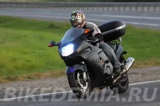 Тест мотоцикла honda cbr1100xx superblackbird, байкадемія (Honda CBR1100XX Superblackbird) Тест мотоцикла honda cbr1100xx superblackbird, байкадемія