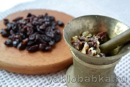 Торт шарлотка з яблуками - рецепт з фото крок за кроком (рецепт) Торт шарлотка з яблуками - рецепт з фото крок за кроком