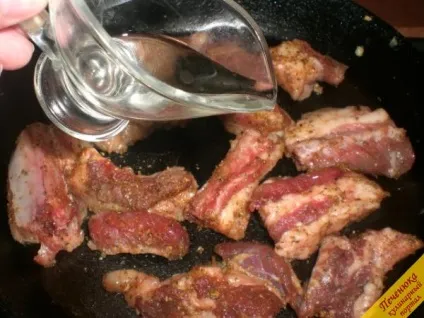 Тушковані свинячі реберця (покроковий рецепт з фото) (реберця) Тушковані свинячі реберця (покроковий рецепт з фото)