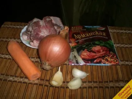 Тушковані свинячі реберця (покроковий рецепт з фото) (рецепт) Тушковані свинячі реберця (покроковий рецепт з фото)
