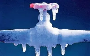 Утеплення труби з холодною водою варіанти і їх особливості, інструкція по роботі, висновки (особливо) Утеплення труби з холодною водою варіанти і їх особливості, інструкція по роботі, висновки