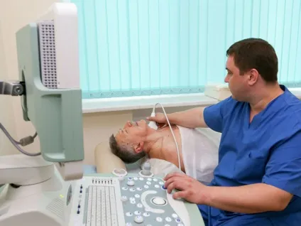 Узі хребта (шийного відділу, поперекового, грудного) що показує (відділу) Узі хребта (шийного відділу, поперекового, грудного) що показує