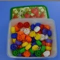 Веселі іграшки-брязкальця своїми руками (конспекти занять) Веселі іграшки-брязкальця своїми руками