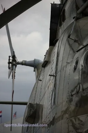 Вертоліт-гігант мі-26 - джерело гарного настрою (прямокутної форми плані) Вертоліт-гігант мі-26 - джерело гарного настрою