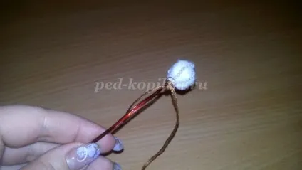 Гілочка верби з бісеру