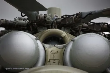 Вертоліт-гігант мі-26 - джерело гарного настрою (двигунів) Вертоліт-гігант мі-26 - джерело гарного настрою