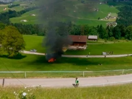 Ведучий передачі grand tour Ричард Хаммонд потрапив в серйозне ДТП в швейцарії (tour) Ведучий передачі grand tour Ричард Хаммонд потрапив в серйозне ДТП в швейцарії