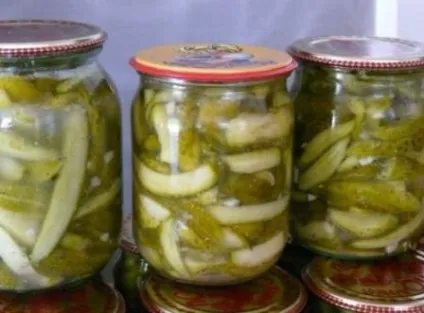 Смачний салат з огірків на зиму рецепти пальчики оближеш (смачний) Смачний салат з огірків на зиму рецепти пальчики оближеш