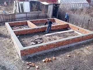 На допомогу приватному забудовнику монтаж стрічкового фундаменту і його види (види) На допомогу приватному забудовнику монтаж стрічкового фундаменту і його види