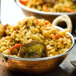 Другі страви з грибами - все рецептиУкаіни (квасоля грибами цибулею) Другі страви з грибами - все рецептиУкаіни
