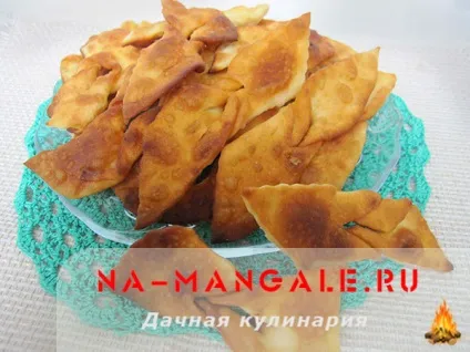 Хворост на горілці хрусткий класичний рецепт з покроковими фото (хмиз) Хворост на горілці хрусткий класичний рецепт з покроковими фото